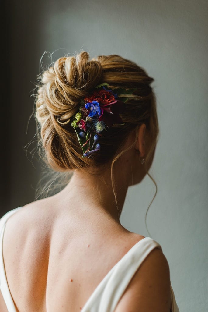 wedding day flowers, hair flowers