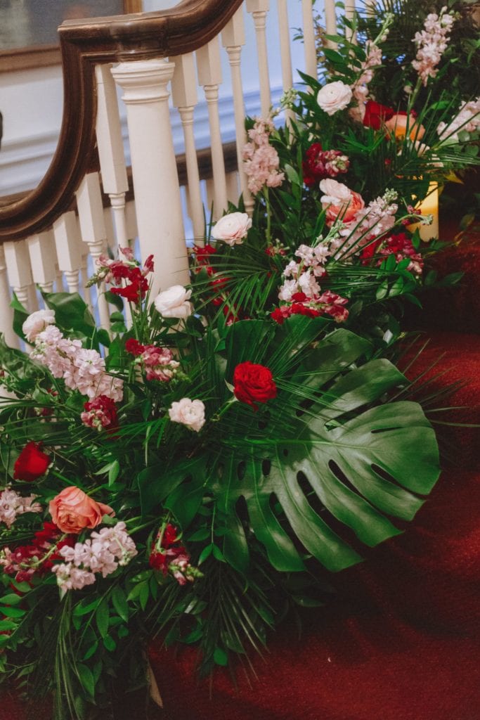 foam-free floral wedding installation
